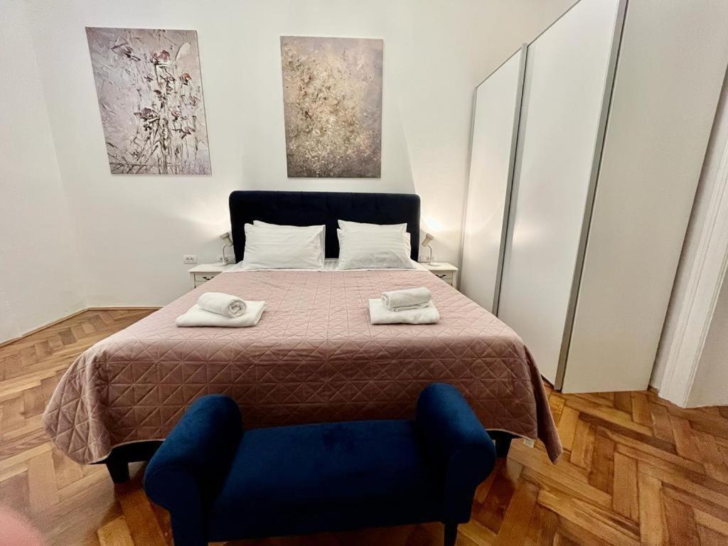 Lux Apartmans Pula Exterior photo